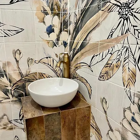 Charming Of Olhao Bicas