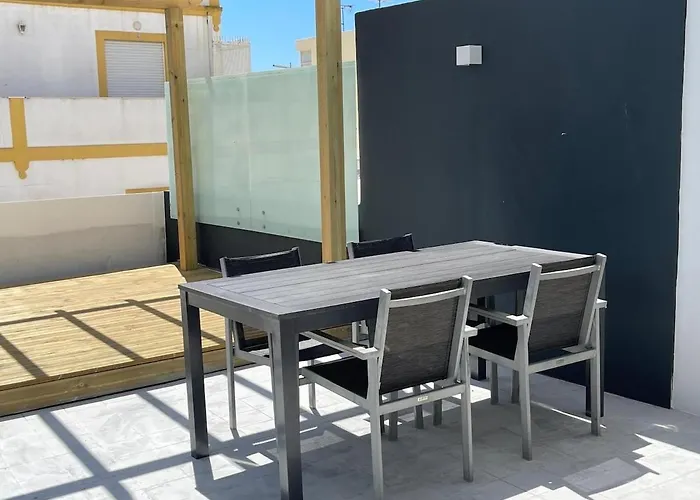 Charming Of Olhao * Bicas